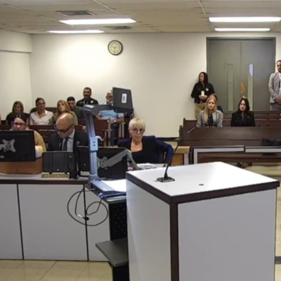 Inicio de juicio por jurado contra Elvia Rivera Cabrera, por el asesinato de Gabriela Nicole Pratts, en Aibonito, ante el juez Luis S. Barreto Altieri.