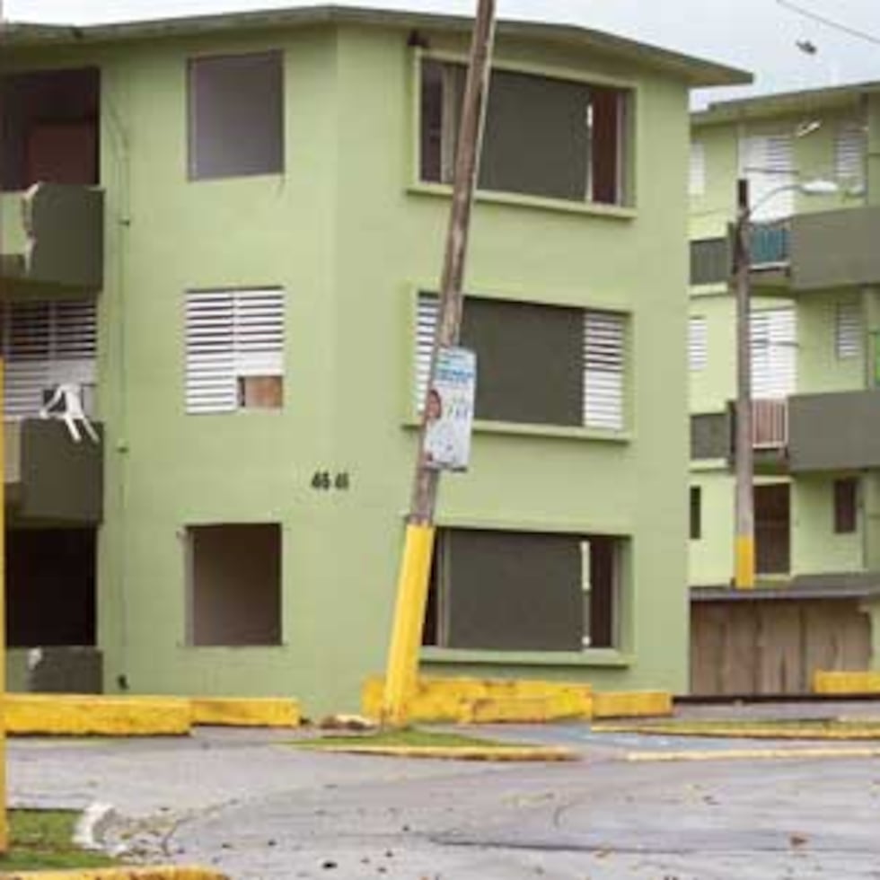 Legal Aid’s executive director, Ariadna Godreau Aubert, argued that limiting the time a family can use housing subsidies and imposing work requirements on them are “particularly dangerous” proposals.