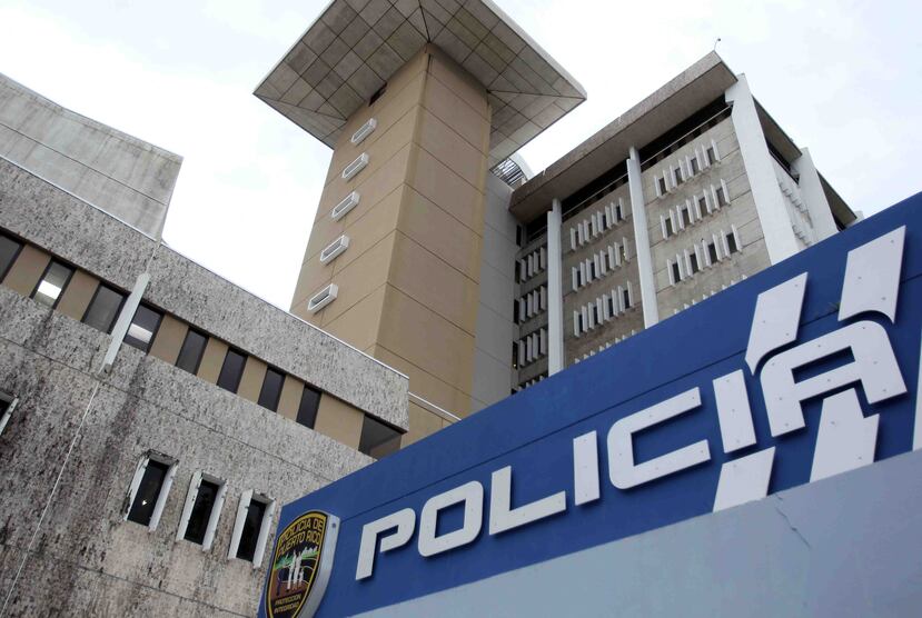 La Policía describió a los asaltantes como de 5’7 a 6’0 de estatura, usaban máscaras, guantes y abrigos negro, blanco y gris. (GFR Media)