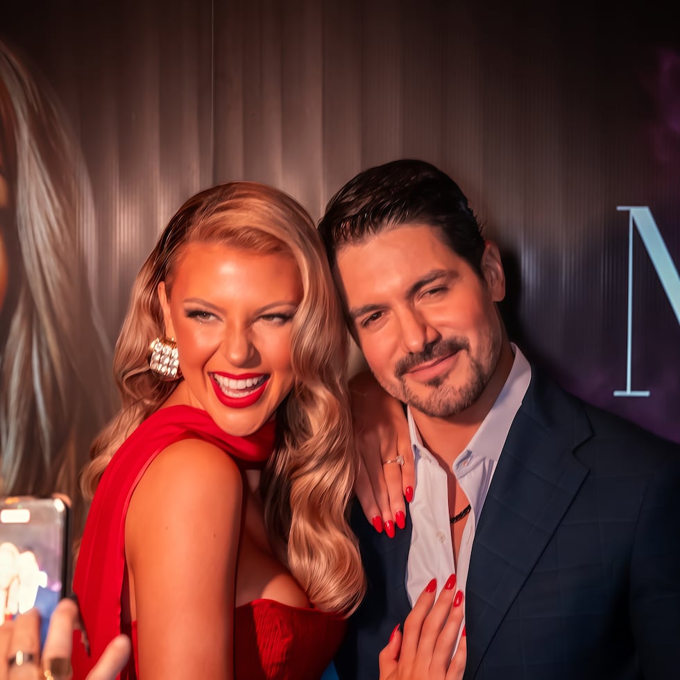 Madison Anderson y José "Pepe" Gámez residen en México.