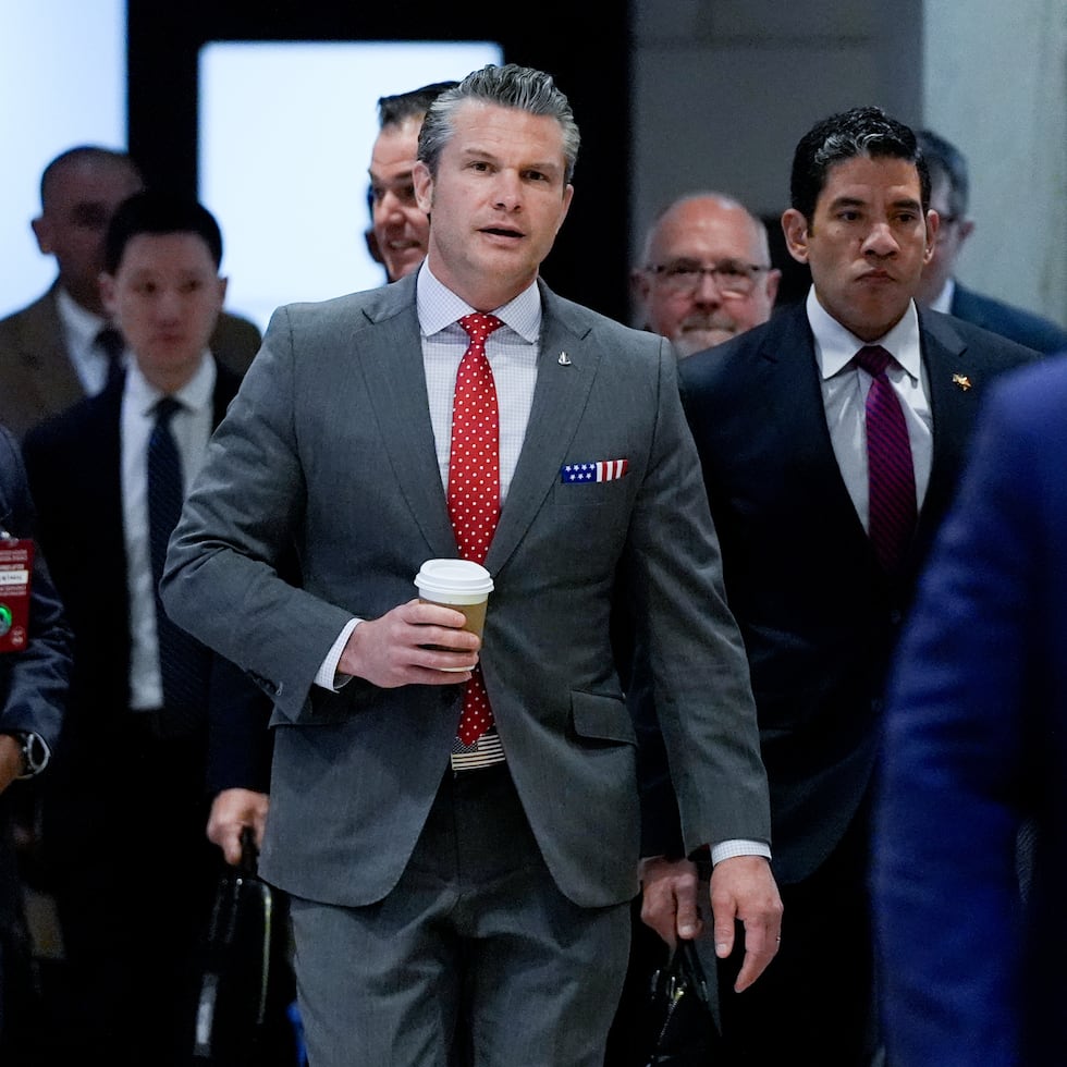 El gobierno federal de Estados Unidos enfrenta un creciente escrutinio por parte de los legisladores sobre la campaña de ataques a embarcaciones.