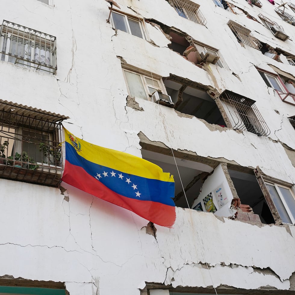 Se espera que el número de víctimas aumente, y civiles reportaron decenas de miles de personas desaparecidas en bases de datos digitales independientes.