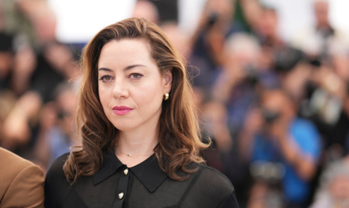 Aubrey Plaza espera su primer hijo con el actor Christopher Abbott
