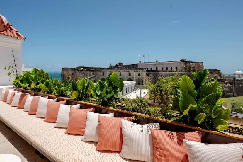 El hotel también alberga una colección permanente de 128 obras de artistas puertorriqueños.