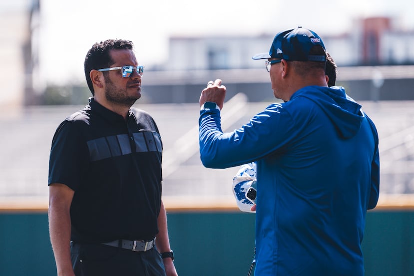 Eddie Romero dijo presente a la primera práctica, luego de su nombramiento en mayo como director ejecutivo de operaciones de béisbol de Santurce.