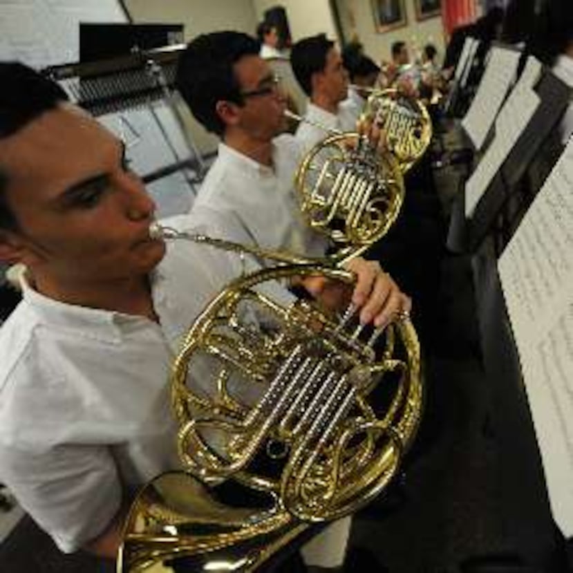 La Orquesta Sinfónica de la escuela Libre de Música Ernesto Ramos Antonini participará en el Festival Internacional de la Música de Nueva York. <font color="yellow">(Primera Hora / Luis Alcalá del Olmo)</font>