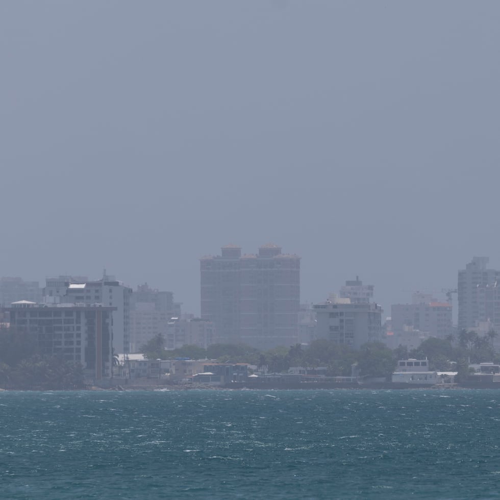 El Servicio Nacional de Meteorología en San Juan indicó que "ayer teníamos concentraciones bastante altas de polvo del Sahara".