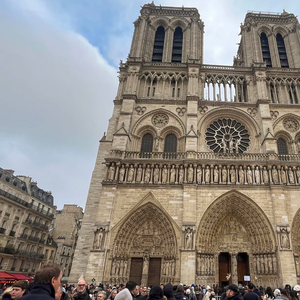 Vista de la catedral de Notre Dame este domingo en París, un año después de su gran reapertura.