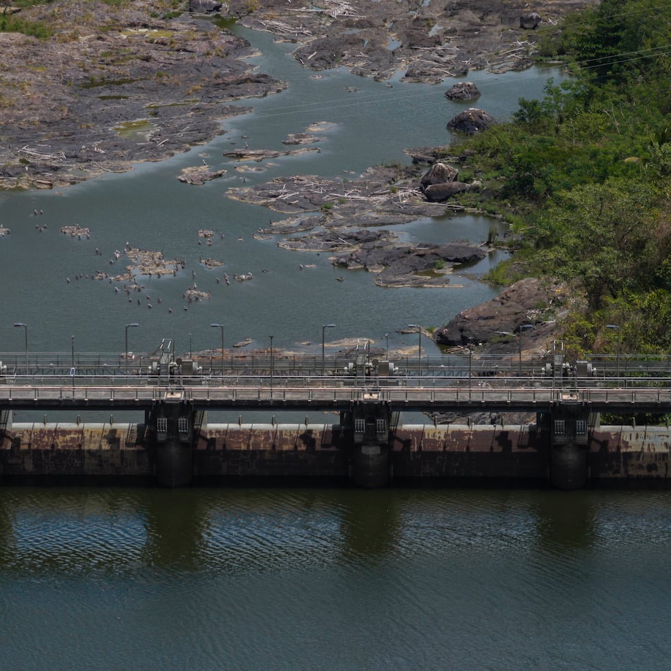 Se espera que el dragado de orilla complemente el que anunció el gobierno como concluido, el pasado marzo, en el embalse Carraízo.