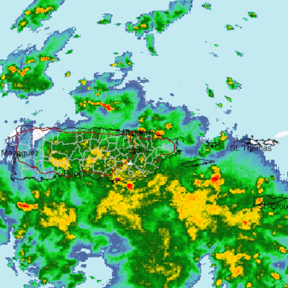 Una onda tropical estará dejando fuertes lluvias y tronadas este sábado en casi toda la Isla.