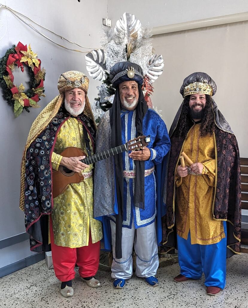 Los Reyes Cantores Isabelinos llenan de magia y alegría la plaza