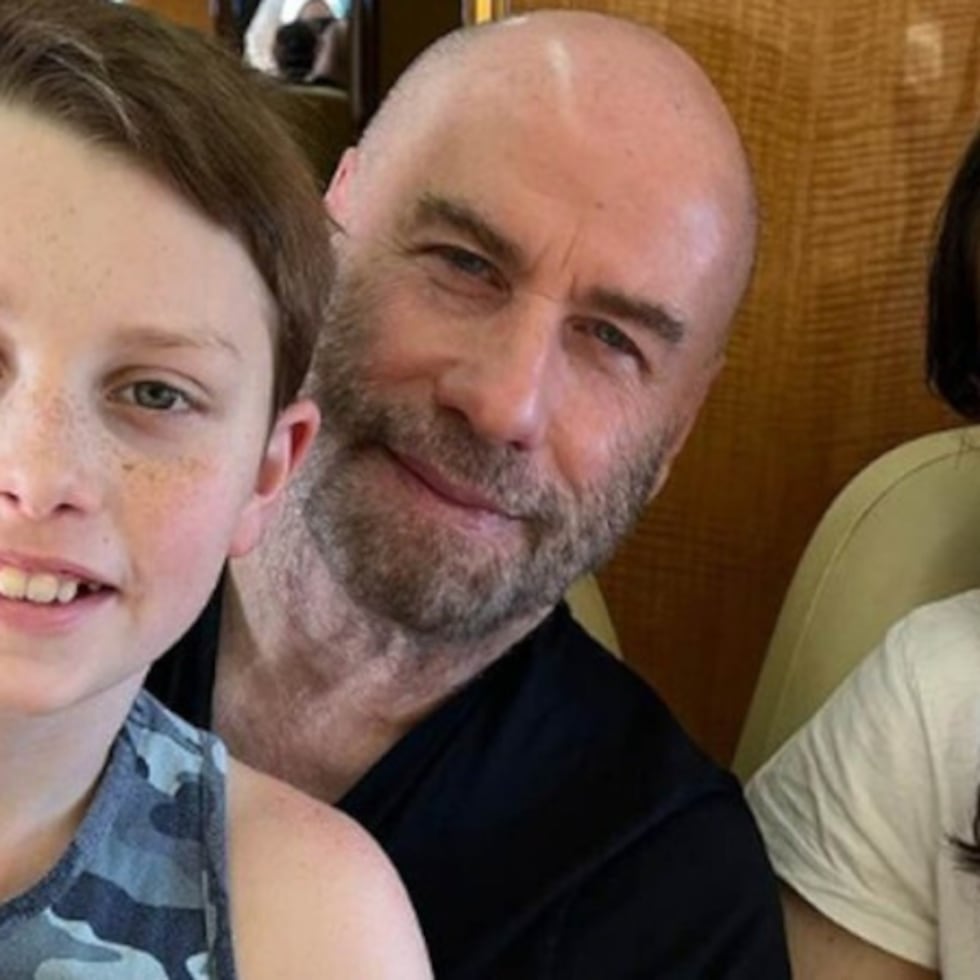 John Travolta y su hijo.