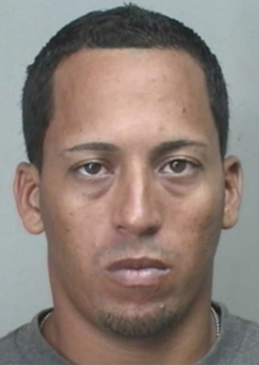 Fernando Rosa De Jesús fue detenido por exceso de velocidad y, resultó que tenía una orden de arresto por incumplir con una pensión alimenticia desde el 2016.