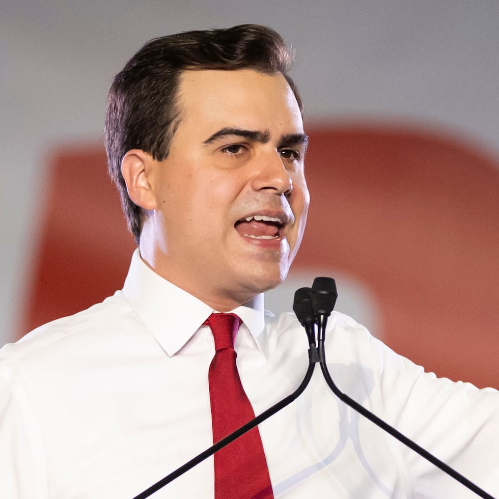 El comisionado residente en Washington, Pablo José Hernández, considera que su proyecto de ley pone "en blanco y negro" la posición del PPD sobre el status político.