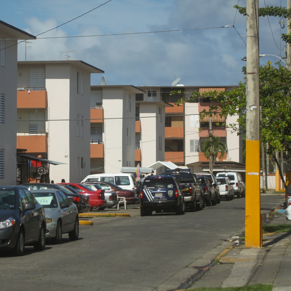Imagen de archivo de los predios del residencial Luis Llorens Torres en Santurce.
