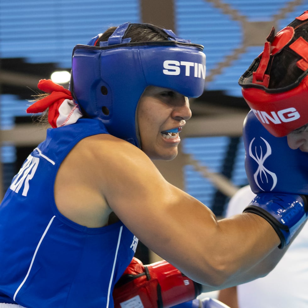 Coralis Cruz en acción en la división de 57 kilogramos de los Juegos Centroamericanos y del Caribe Santo Domingo 2026.