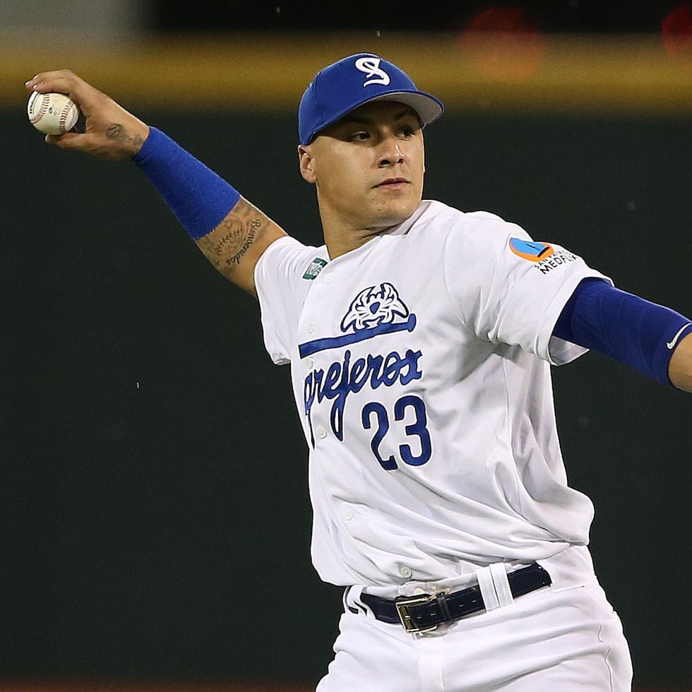 Javier Báez no juega en la isla desde la campaña 2015-16.