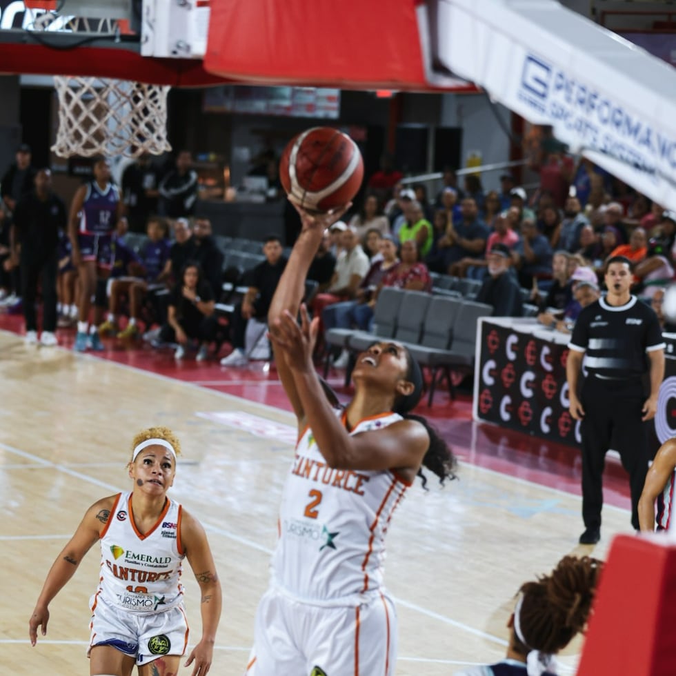 Shae Kelley lideró la ofensiva de las Cangrejeras para el triunfo en Caguas contra Manatí.