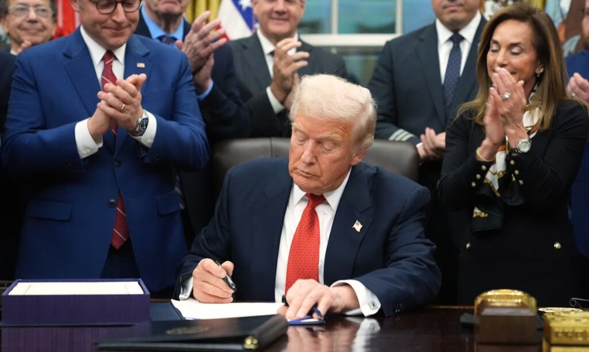Donald Trump ordena el pago a 35,000 empleados afectados por cierre del Departamento de Seguridad Nacional