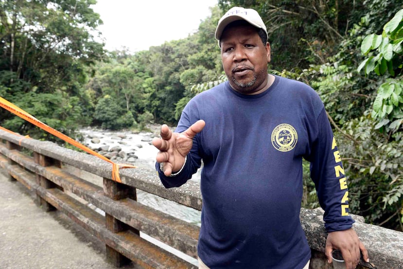 Nino Correa explicó que el área frecuentada por surfers en Arecibo es peligrosa por la cantidad de rocas que tiene. (Archivo / GFR Media)