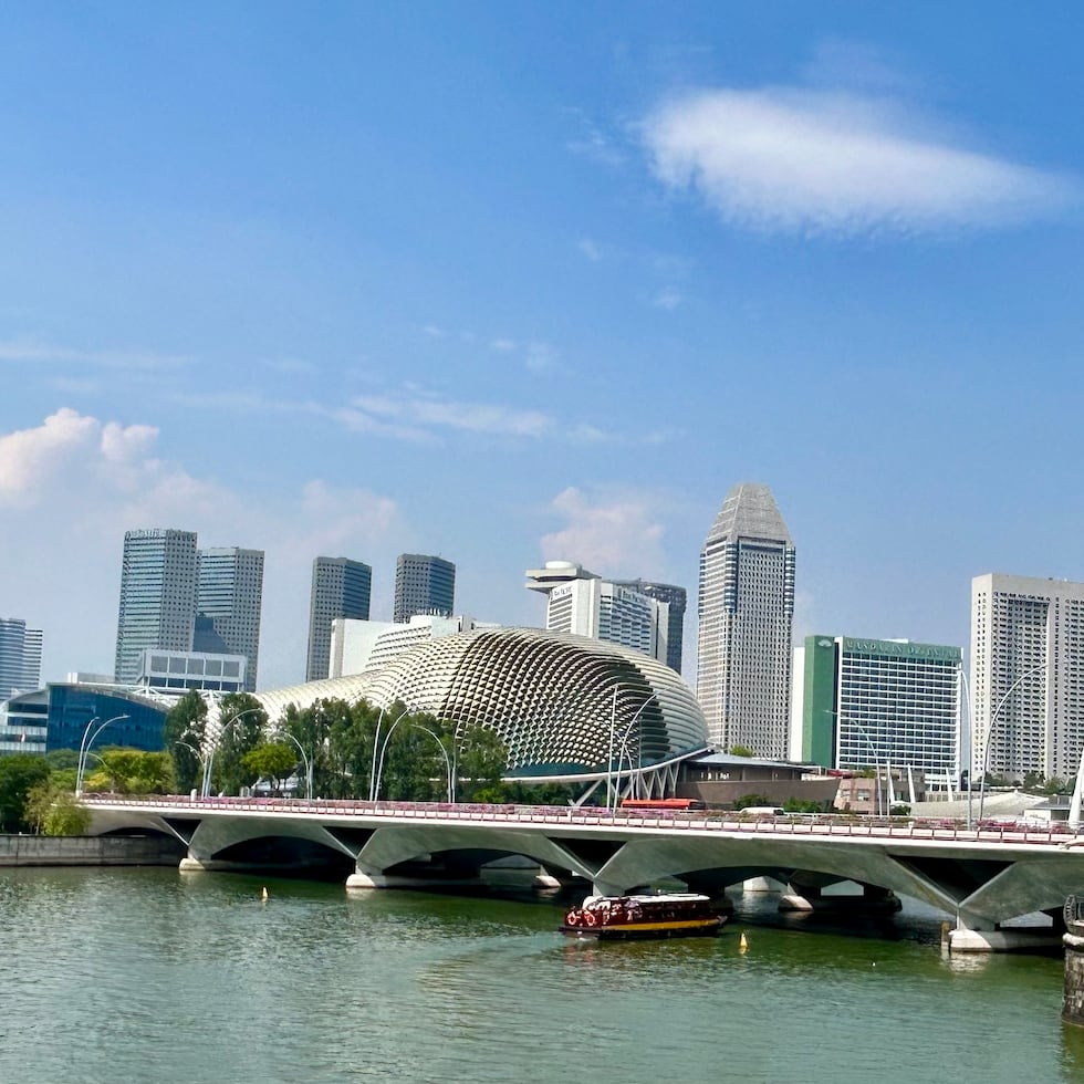 Los edificios en el centro de Singapur muestran cómo la modernidad ha ido adentrándose a Singapur con el paso de los años. (Foto: Georgina Cruz)