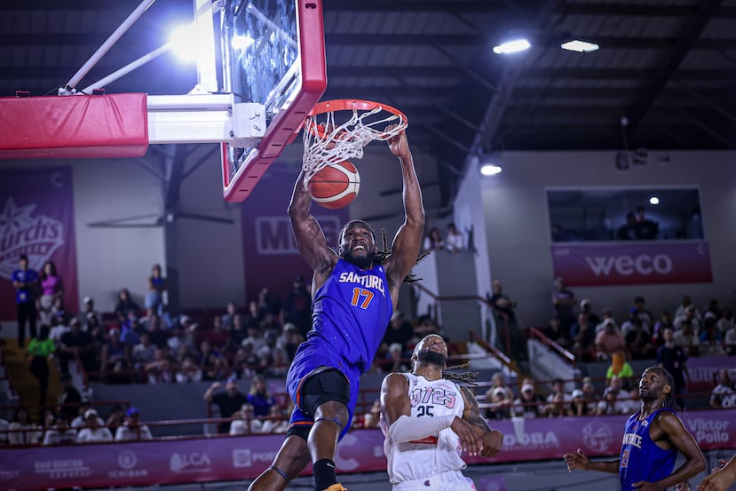 Kenneth Faried, de los Cangrejeros, elevó su nivel de juego ante Caguas.