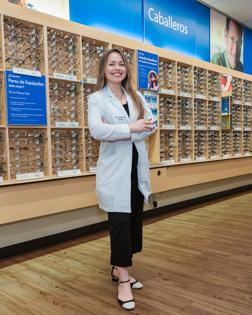 Estefany Colón López es optómetra asociada del Walmart Vision Center de Toa Baja.