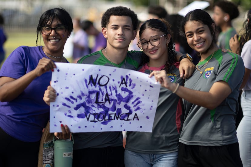 En la actividad, estuvieron presentes cientos de estudiantes, de todos los niveles escolares, de las escuelas públicas de Toa Baja.
