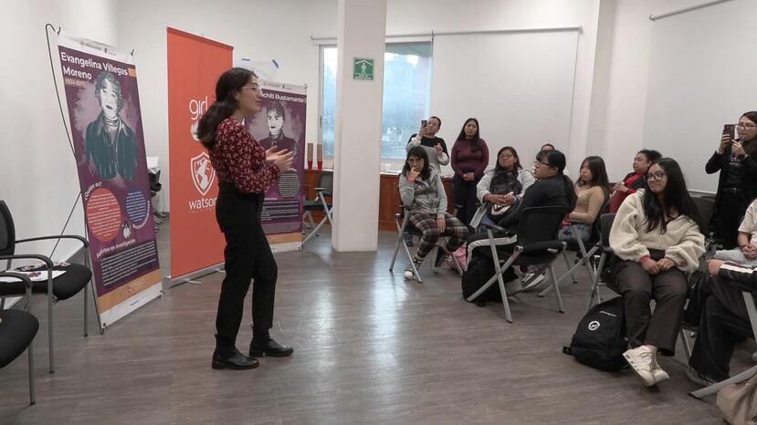 Taller organizado por la Fundación Abertis y UNICEF en Ciudad de México para reducir la brecha de género en las carreras STEM, donde, según datos de la OCDE, solo un tercio -entre el 30 y el 35 %- son mujeres. EFE