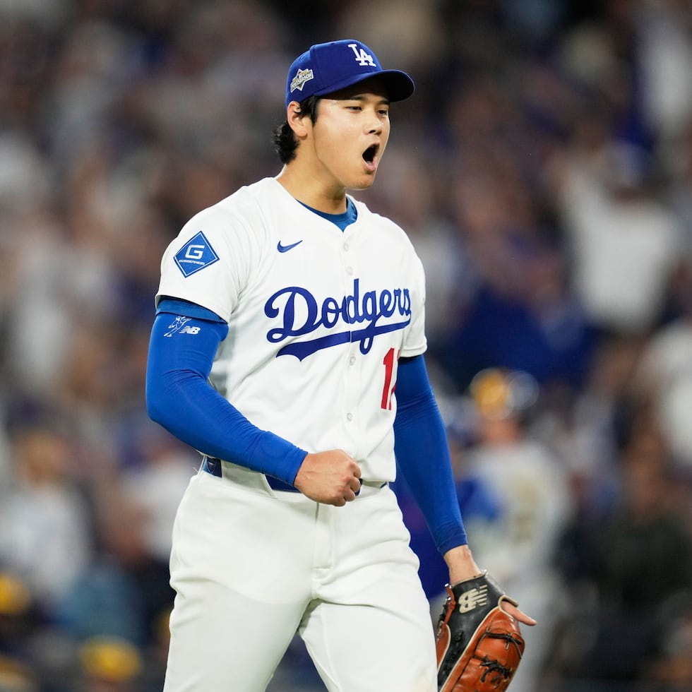 Shohei Ohtani abrió el cuarto juego de la serie y permitió cuatro anotaciones en seis entradas para cargar con el revés ante Toronto.