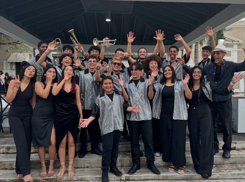El Dance Band de la Escuela Libre de Música de San Juan está compuesta por estudiantes de distintas edades.