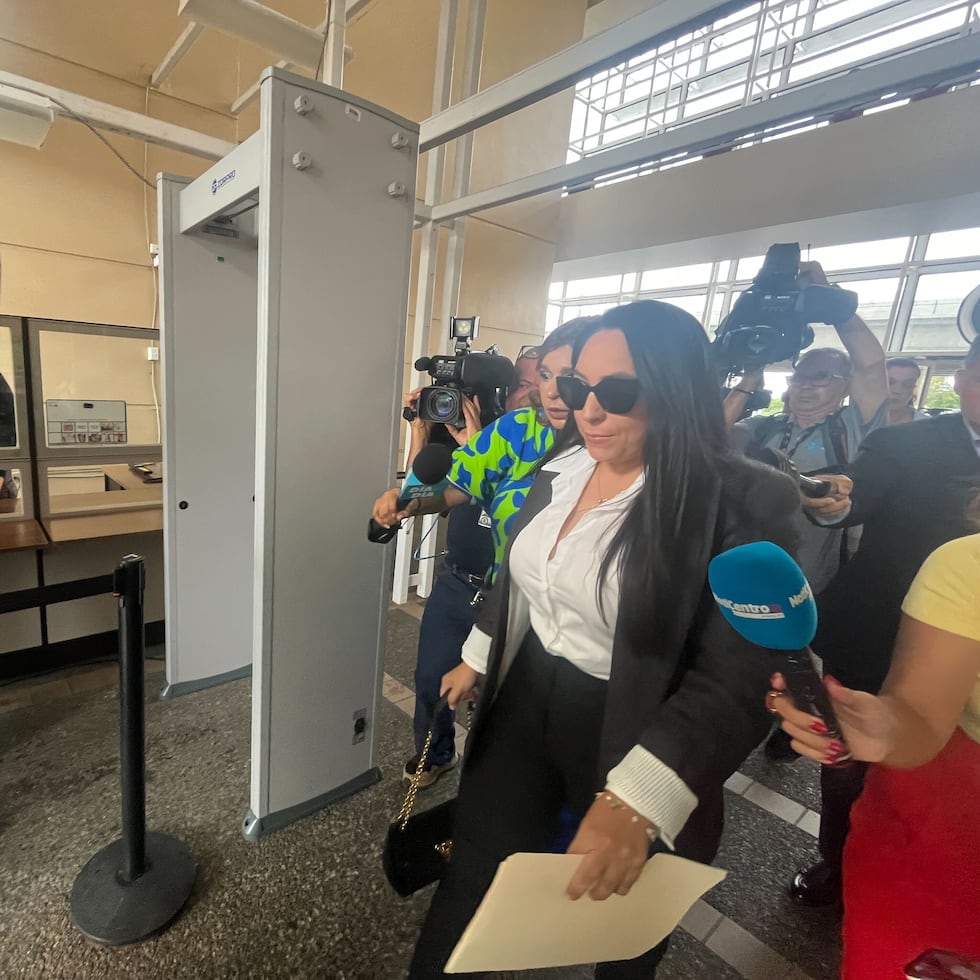 Trenche fue encontrada culpable de tres cargos de violación a la ley de tránsito por atropellar a dos jinetes y sus caballos mientras conducía en estado de embriaguez en Loíza el pasado 23 de marzo de 2024.