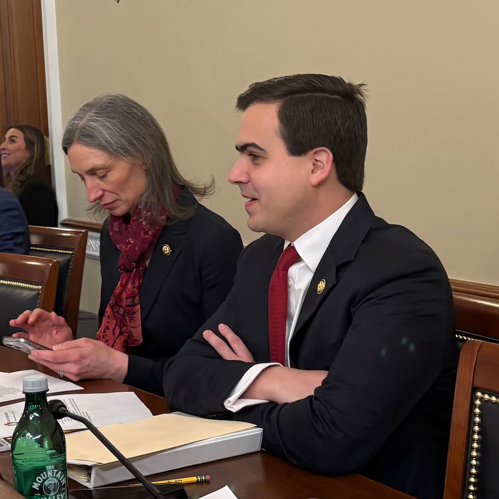 Pablo José Hernández (a la derecha, en una foto de archivo) testificó este miércoles ante el Comité de Agricultura de la Cámara baja federal.