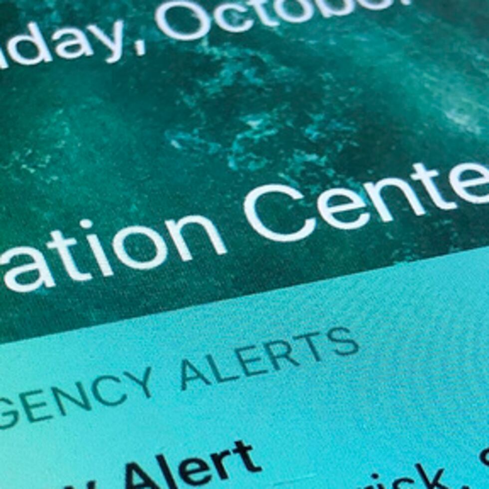 Los medios públicos a menudo están en la primera línea de las comunicaciones de emergencia, capaces de llegar a áreas con recepción celular o conexión de banda ancha poco confiables.