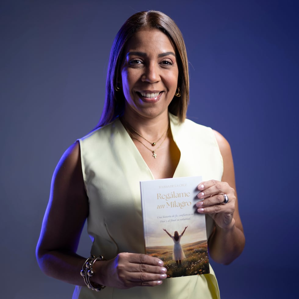Julissa de la Cruz es la viuda de Alex Delgado, periodista que falleció tras luchar contra el cáncer en diciembre de 2025.
