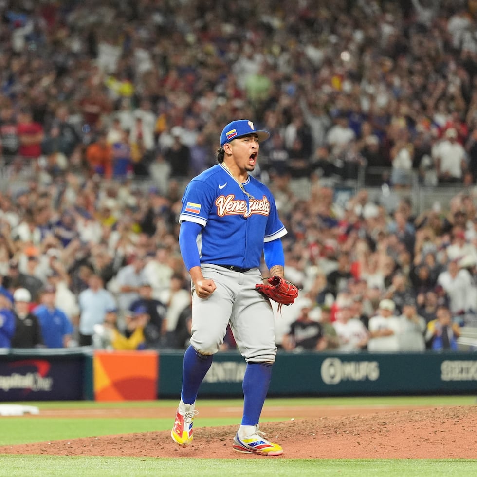 El relevista venezolano Daniel Palencia fue utilizado en noches consecutivas, y terminó el Clásico Mundial lanzando en tres de los últimos cuatro juegos de Venezuela incluyendo el del campeonato.