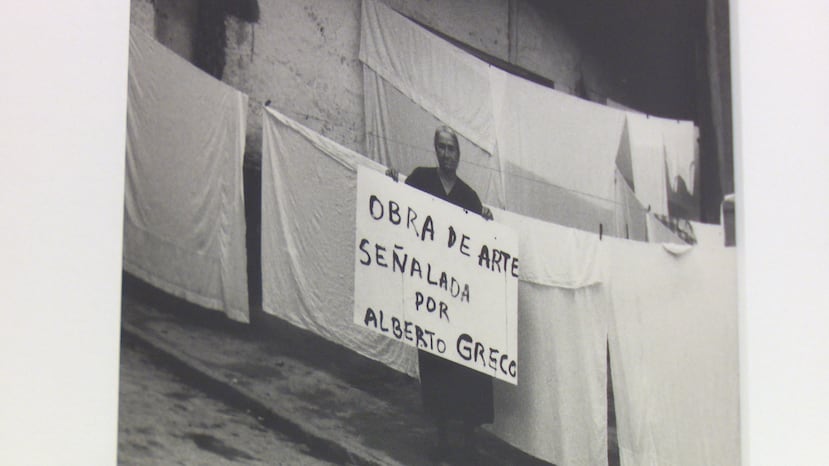 Una de las obras expuestas en ‘Alberto Greco. Viva el arte vivo’, una retrospectiva dedicada al artista argentino que estrena el Museo Reina Sofía. EFE
