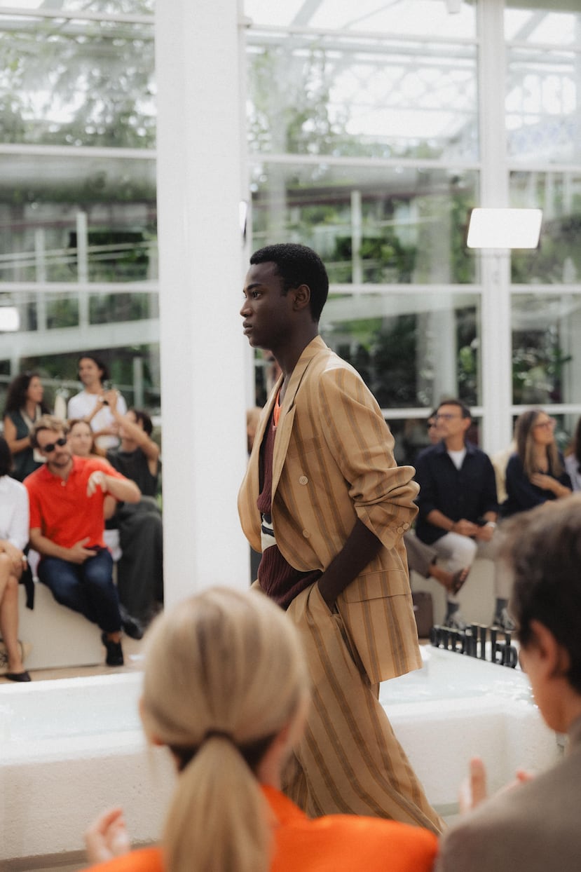 El oliva y sus gamas más cercanas serán los nuevos neutros. Cedida por MBFWM