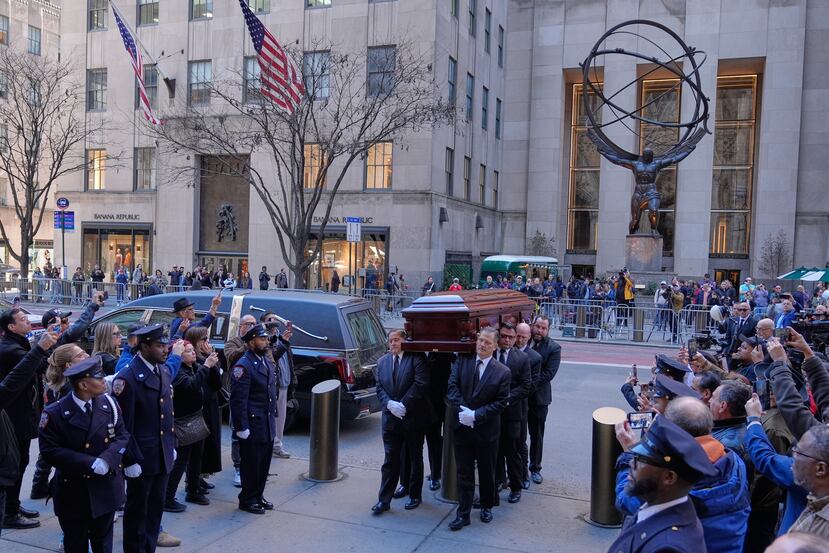 Los restos de Willie Colon fueron llevados a St. Patrick's Cathedral en New York.