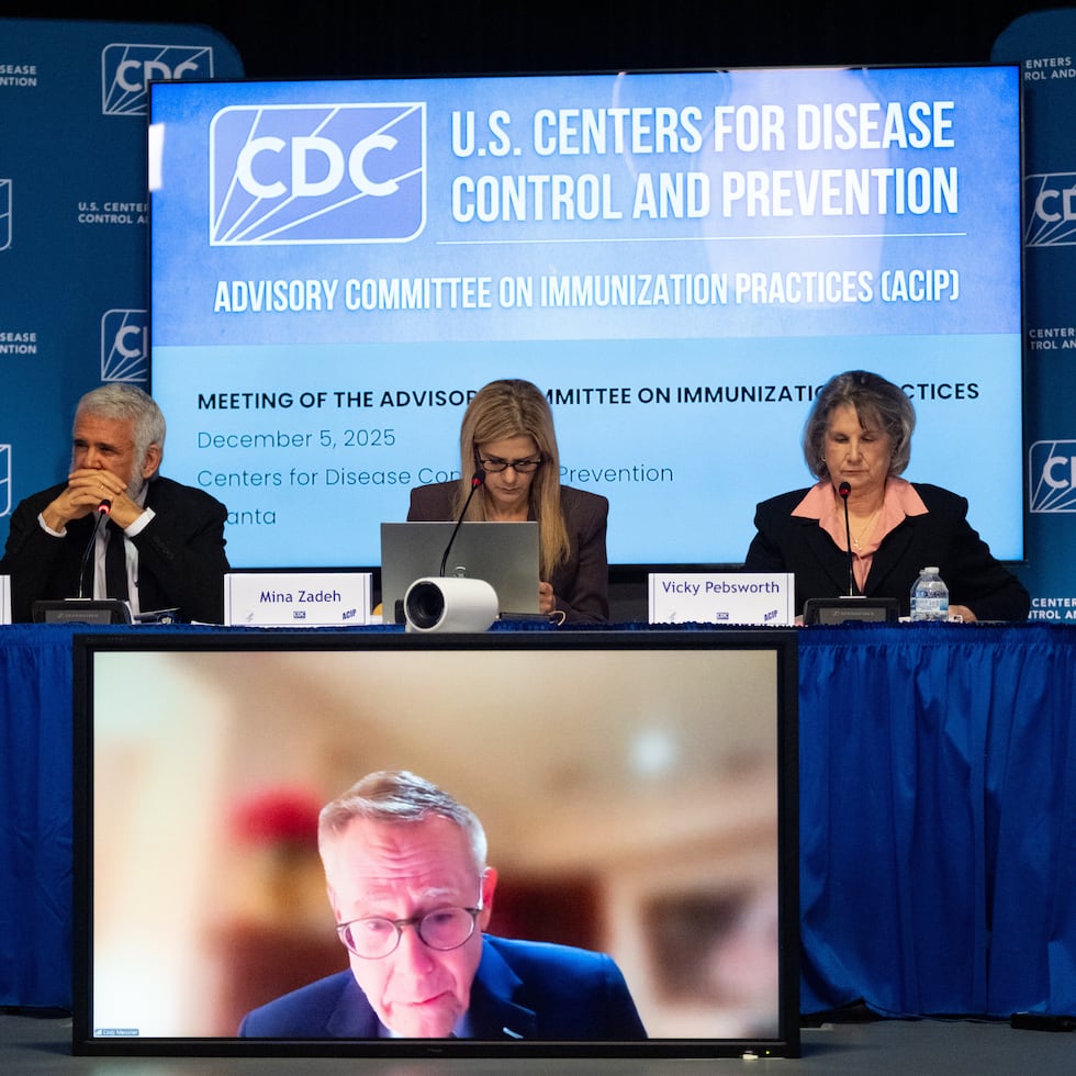 El comité asesor federal sobre vacunas de Estados Unido se reúne en Atlanta.