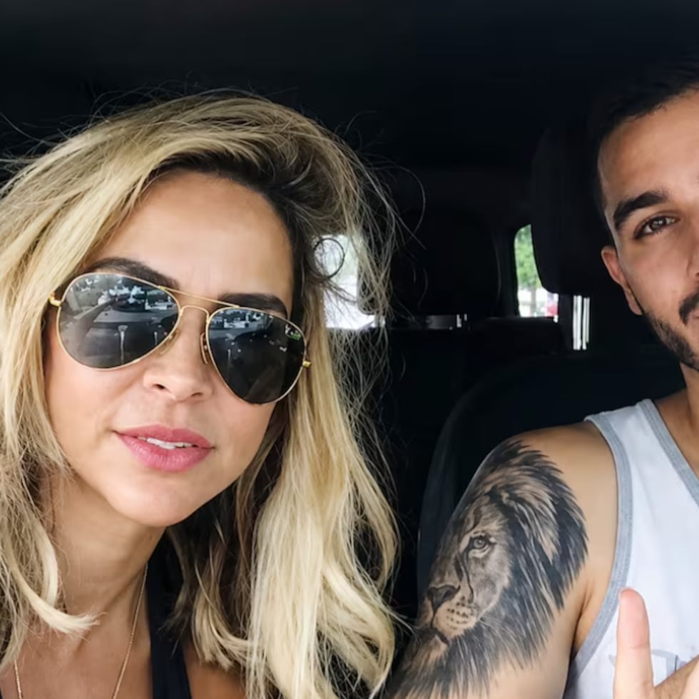 Aylín Mujica junto a su hijo Mauro.