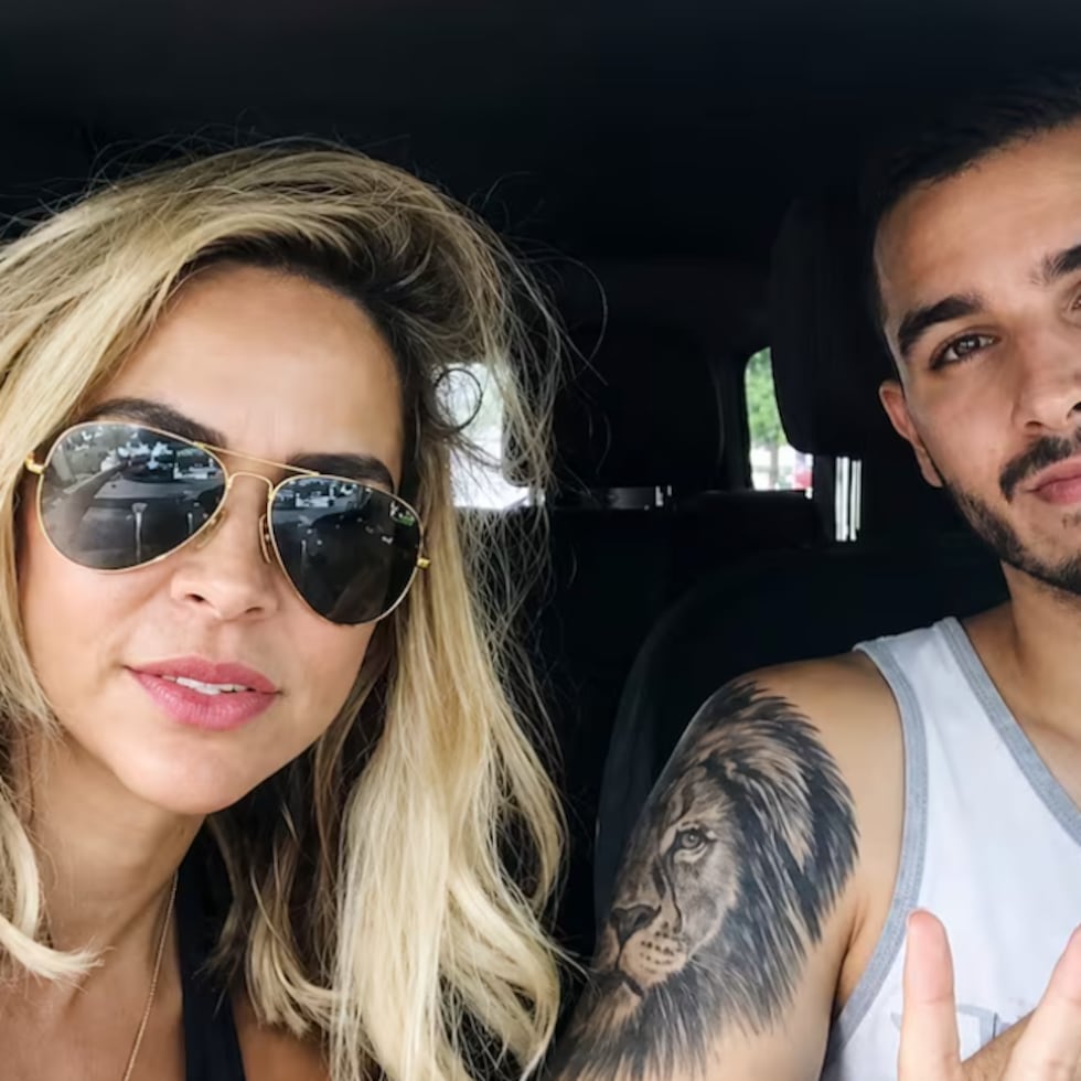 Aylín Mujica junto a su hijo Mauro.