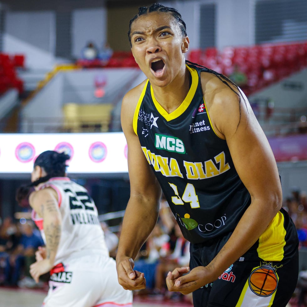 Imani McGee, de las Monarcas de Juana Díaz, durante su debut en el BSNF.
