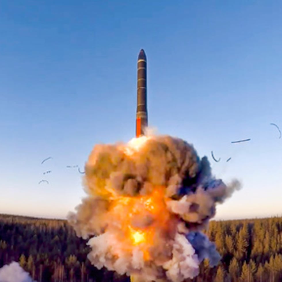 El fin del Nuevo START podría preparar el escenario para lo que muchos temen podría ser una carrera armamentista nuclear sin restricciones.