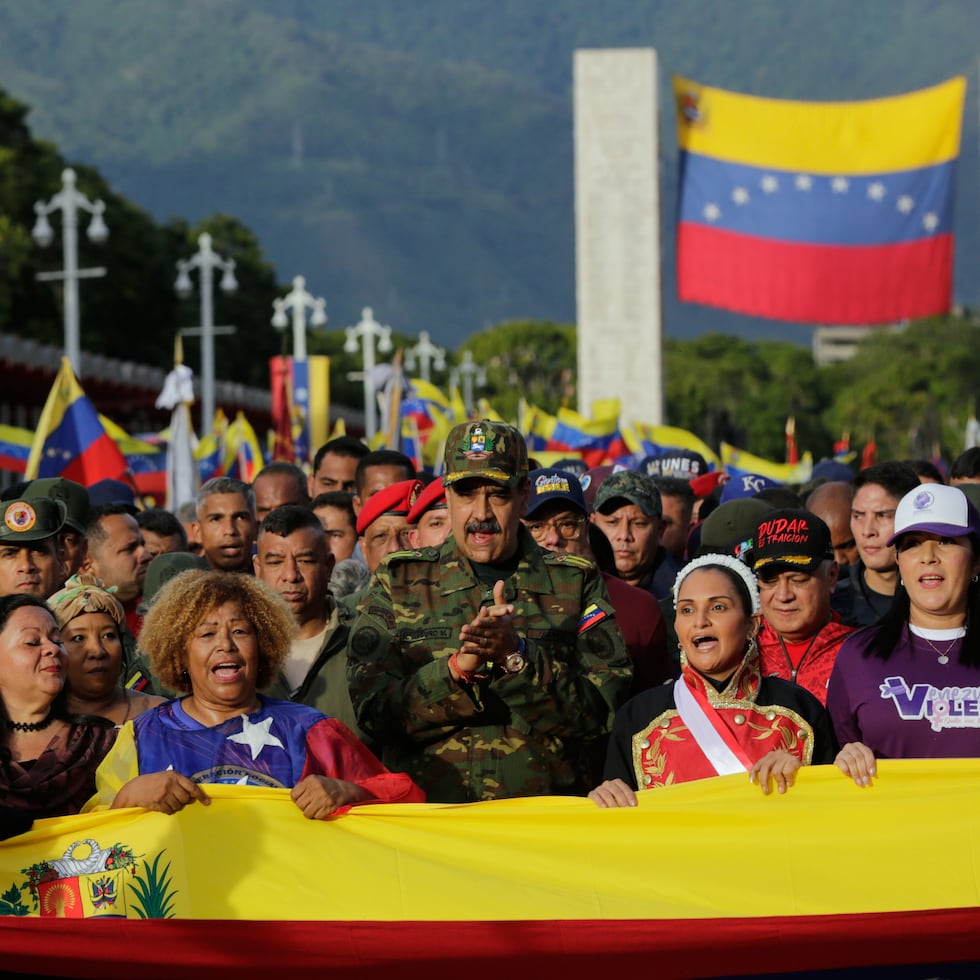 El presidente venezolano, Nicolás Maduro, participa en una marcha cívico-militar organizada por el gobierno en Caracas, Venezuela, el martes 25 de noviembre de 2025.