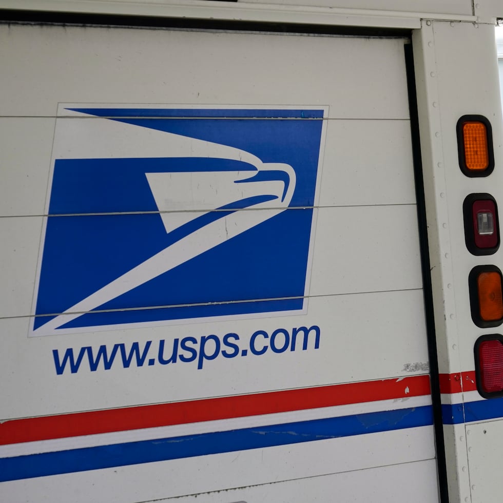 El fallo de la jueza Indira Talwani argumenta que los grupos civiles querellantes presentaron la demanda antes de que el USPS finalizara sus normas.