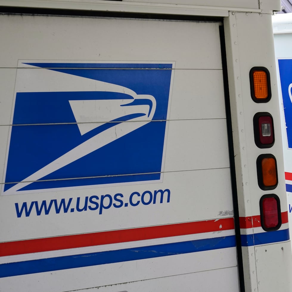 Supuestamente Osorio Soto y Castro Pérez mandaban la droga por paquetes que llegaban de varias oficinas del correo en Puerto Rico a distintas direcciones en Connecticut.