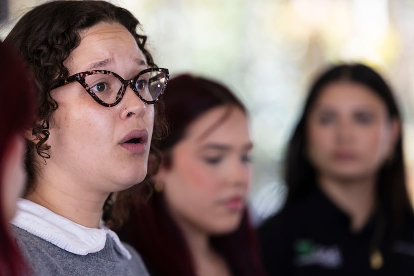 La presidenta del Consejo General de Estudiantes de Río Piedras, Dyamar Cruz, compartió la frustración de los alumnos al salir del encuentro con la presidenta de la UPR.