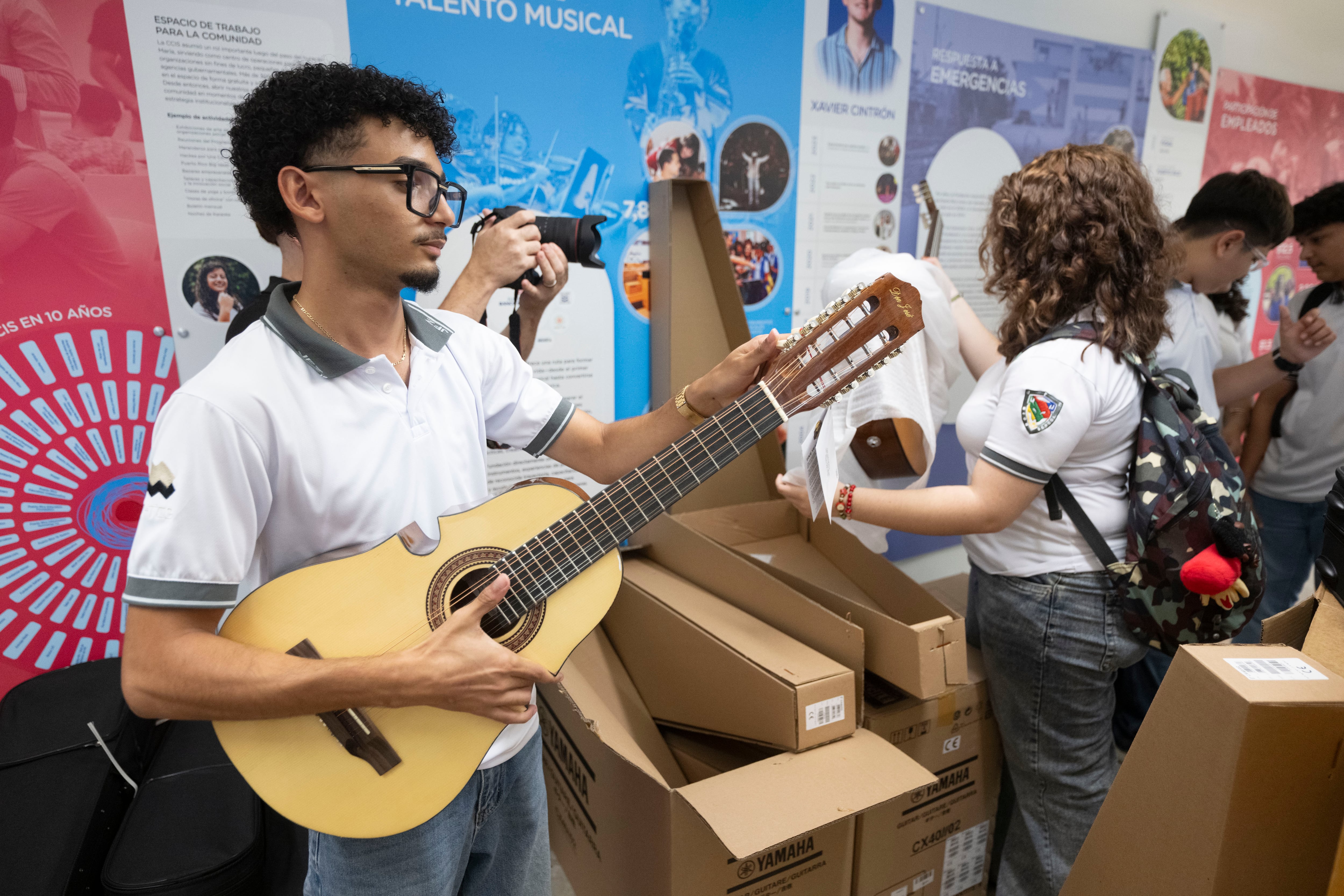 “Revive la Música” celebra 20 años afinando sueños en Puerto Rico