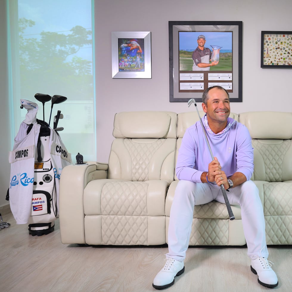 Uno de los cuartos que más disfruta es en el que guarda su memorabilia del golf y otros elementos de su trayectoria.